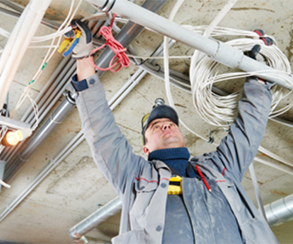 【太阳GG电缆】走墙壁里电线，未来老化了怎么换？